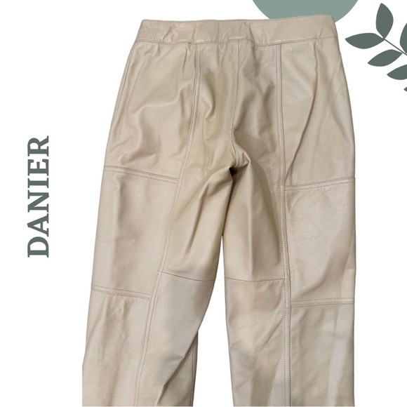 Danier Genuine Leather Pants – Beige – Lined Straight Leg Size 4 - Picture 4 of 8
